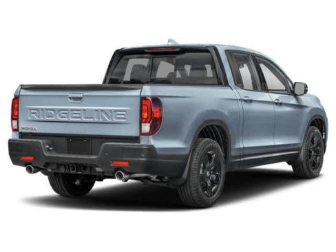 Used 2025 Honda Ridgeline Black Edition image 2