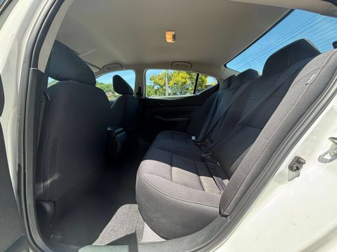 Used 2025 Nissan Altima 2.5 SV FWD image 22