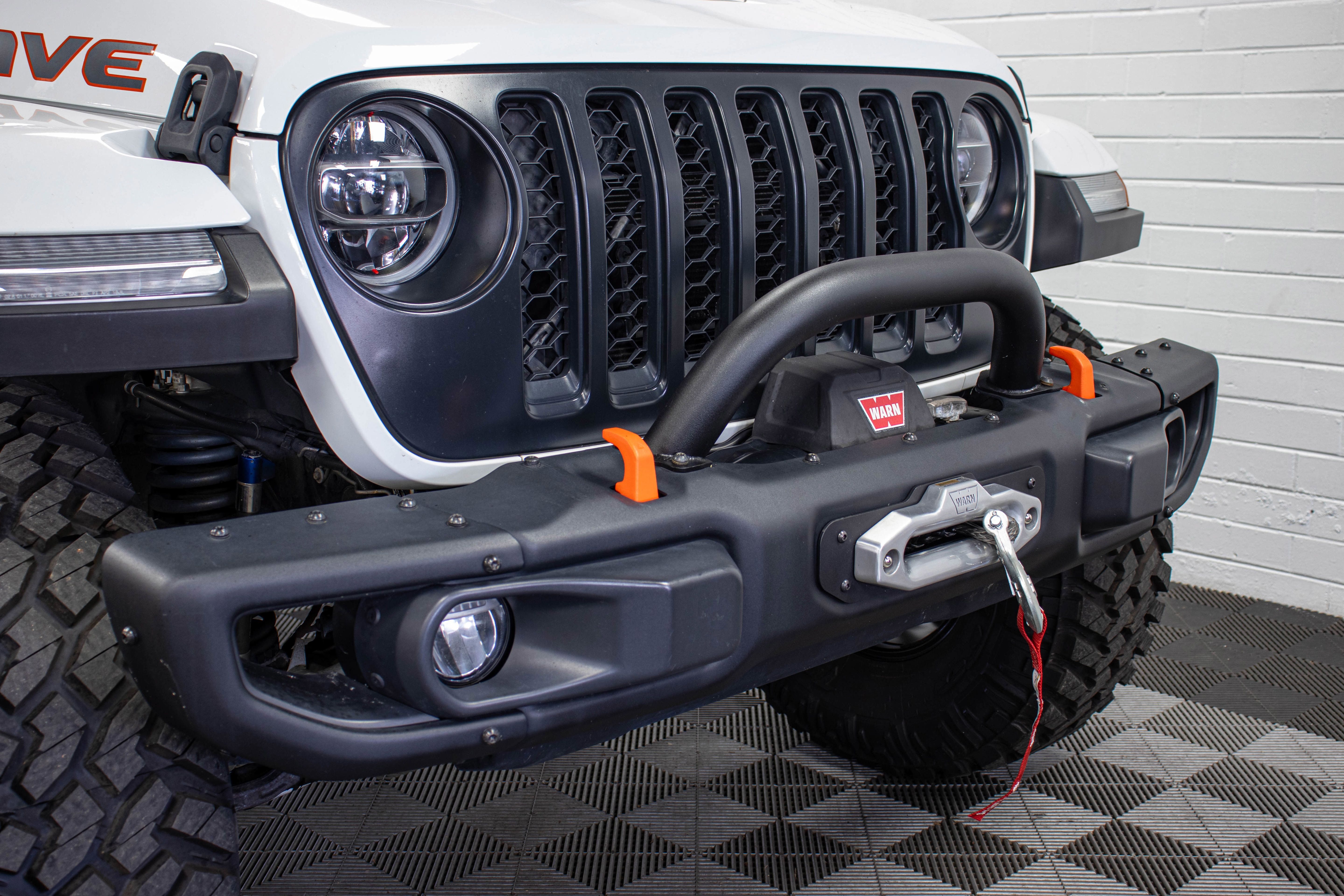 Used 2021 Jeep Gladiator Mojave w/ Dual Top Group AWD/4WD image 12