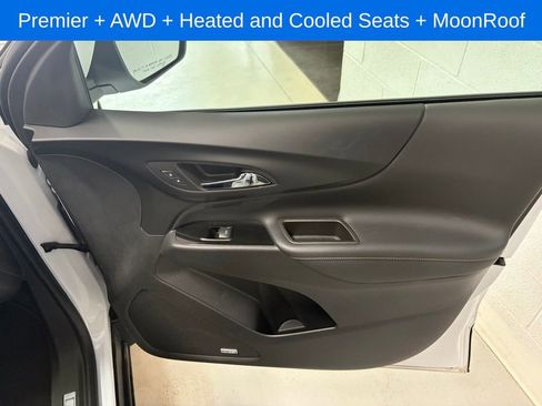 Used 2023 Chevrolet Equinox Premier image 26