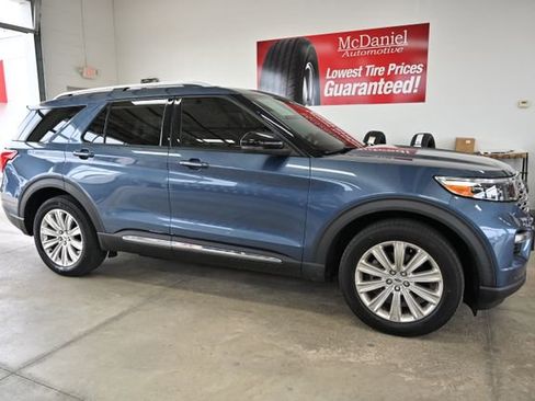 Used 2020 Ford Explorer Limited w/ Class III Trailer Tow Package AWD/4WD image 4