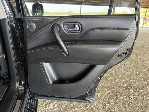 Used 2024 INFINITI QX80 Luxe image 36