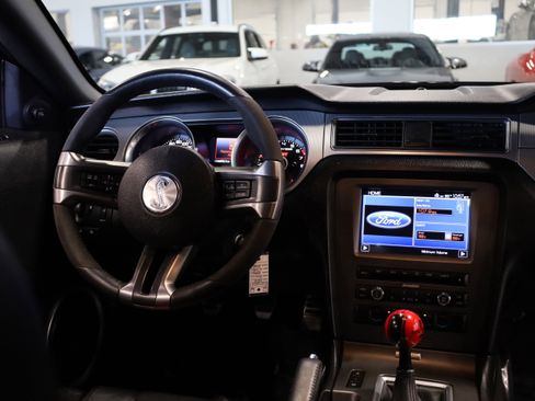 Used 2014 Ford Mustang Shelby GT500 w/ Equipment Group 821A image 26