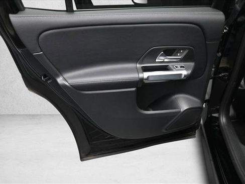 Certified 2023 Mercedes-Benz GLB 250 4MATIC image 19