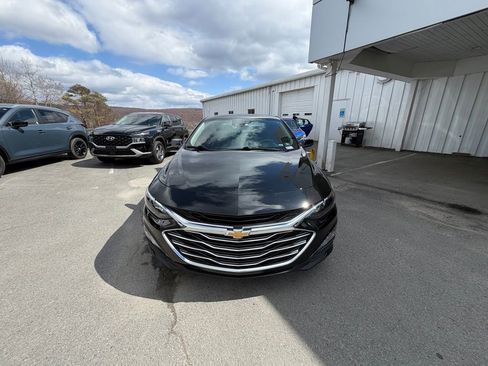 Used 2025 Chevrolet Malibu LT image 8