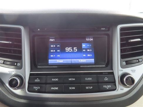 Used 2017 Hyundai Tucson SE w/ SE Popular Package 02 AWD/4WD image 19