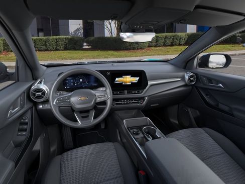 New 2026 Chevrolet Equinox LT FWD image 15