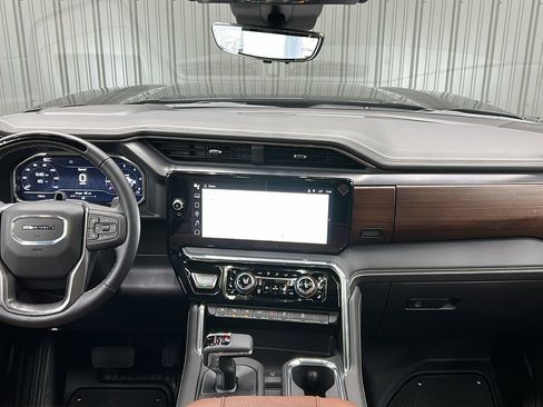 Used 2025 GMC Sierra 1500 Denali Ultimate image 37