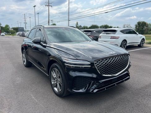 Used 2025 Genesis GV70 3.5T Sport AWD/4WD image 4