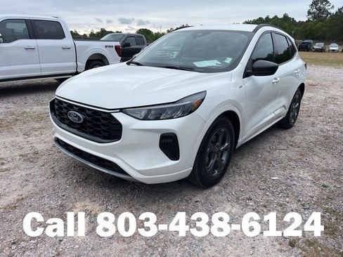 Used 2023 Ford Escape ST-Line w/ Tech Pack #1 FWD image 4
