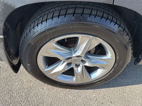 Used 2015 Toyota Highlander Limited image 38