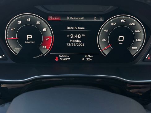 Used 2024 Audi Q3 2.0T Premium Plus w/ Premium Plus Package image 18