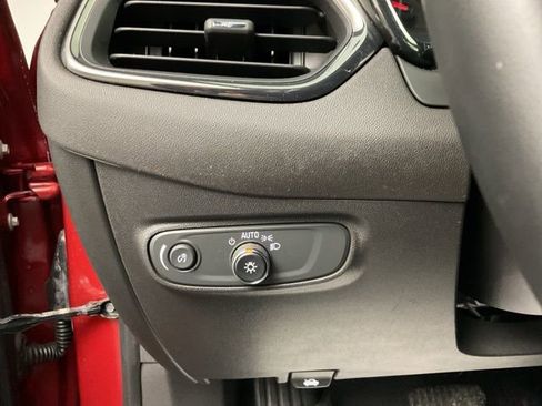 Used 2023 Chevrolet Equinox RS image 15