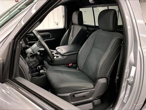 Used 2022 RAM 2500 Tradesman AWD/4WD image 22