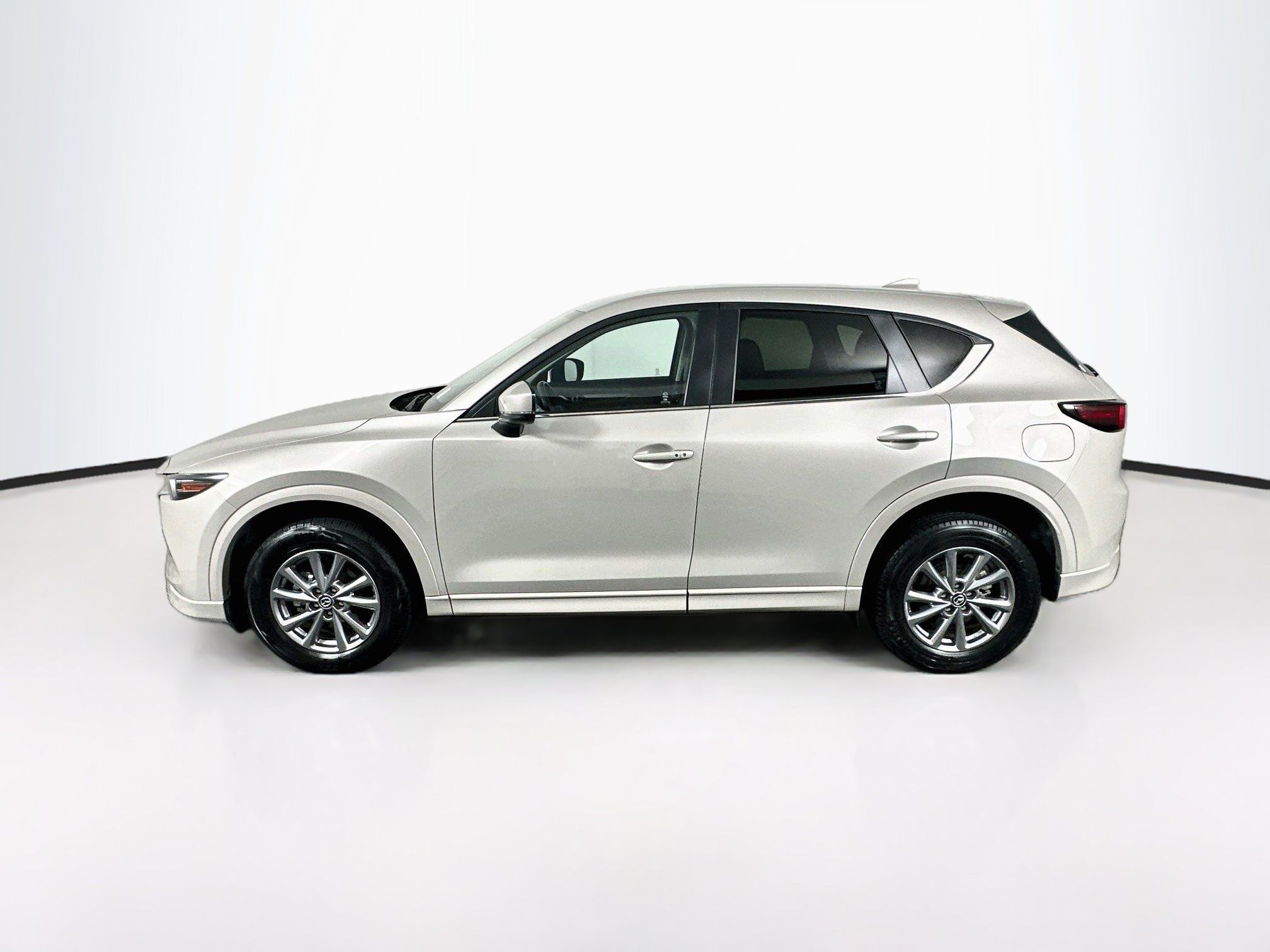 Used 2025 MAZDA CX-5 AWD 2.5 S w/ Select Package image 4