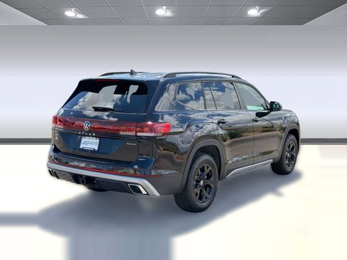 New 2026 Volkswagen Atlas Peak Edition AWD/4WD image 9