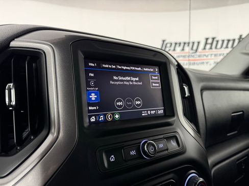 Used 2025 Chevrolet Silverado 1500 Custom Trail Boss AWD/4WD image 17