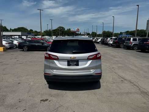 Used 2020 Chevrolet Equinox LS w/ LS Convenience Package AWD/4WD image 4
