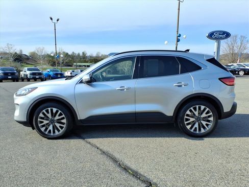 Used 2020 Ford Escape Titanium AWD/4WD image 2