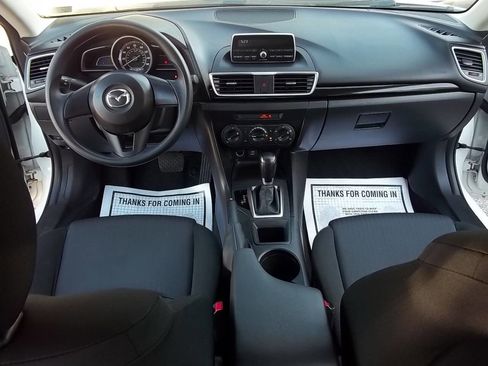 Used 2015 MAZDA MAZDA3 i SV FWD image 5
