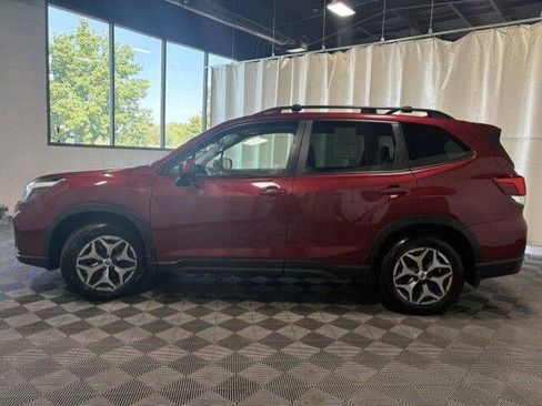 Used 2019 Subaru Forester Premium AWD/4WD image 8