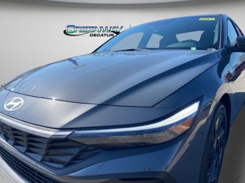 Used 2026 Hyundai Elantra Sport FWD image 32