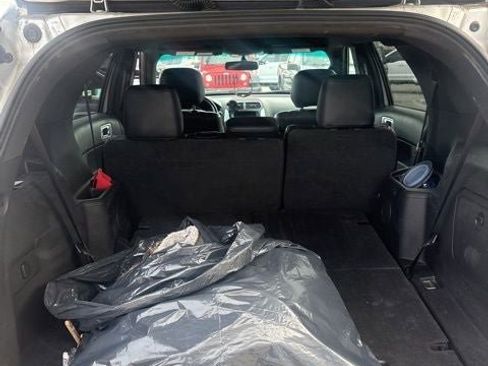 Used 2013 Ford Explorer XLT image 27