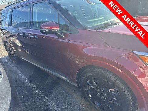 Used 2022 Kia Carnival SX Prestige image 6