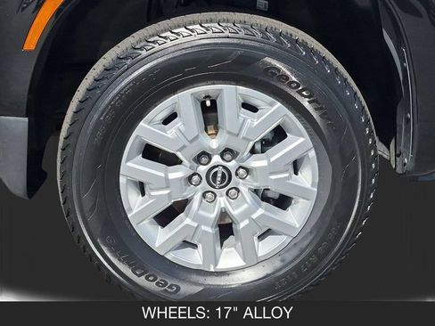 Used 2022 Nissan Frontier SV AWD/4WD image 11