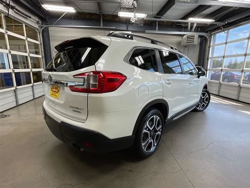 Used 2023 Subaru Ascent Limited AWD/4WD image 5