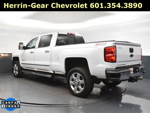 Used 2019 Chevrolet Silverado 2500 LTZ w/ Duramax Plus Package image 5