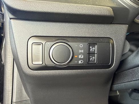 Used 2023 Ford Escape Active w/ Tech Pack #1 AWD/4WD image 16