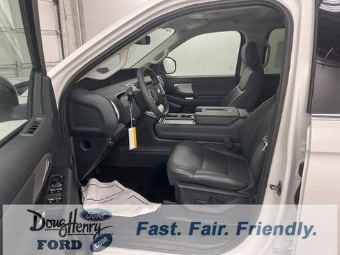 New 2026 Ford Expedition Active AWD/4WD image 28