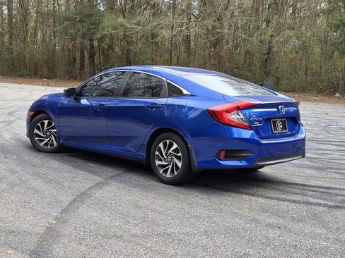 Used 2016 Honda Civic EX image 4