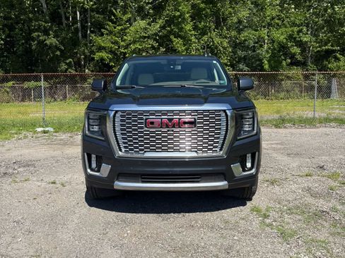 Used 2021 GMC Yukon Denali AWD/4WD image 2