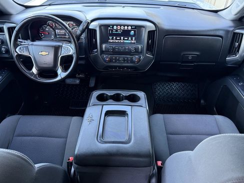 Used 2018 Chevrolet Silverado 1500 LT w/ LT Eassist Package AWD/4WD image 16