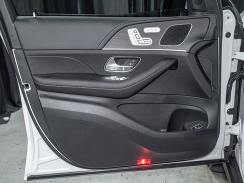 Certified 2025 Mercedes-Benz GLE 350 4MATIC image 11