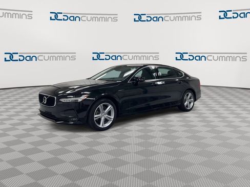 Used 2018 Volvo S90 T5 Momentum w/ Momentum Plus Package AWD/4WD image 4