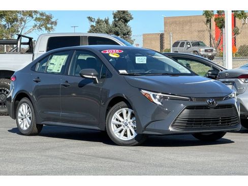 New 2026 Toyota Corolla LE FWD image 2