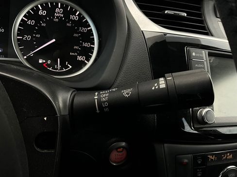 Used 2019 Nissan Sentra SV image 32