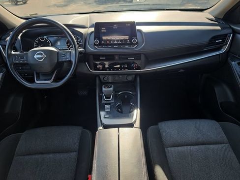 Certified 2025 Nissan Rogue SV FWD image 13