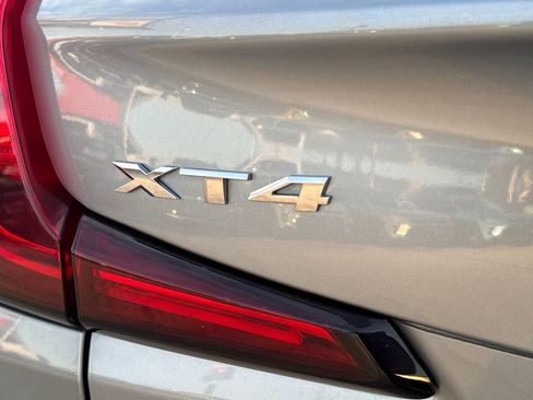 Certified 2025 Cadillac XT4 Premium Luxury image 8