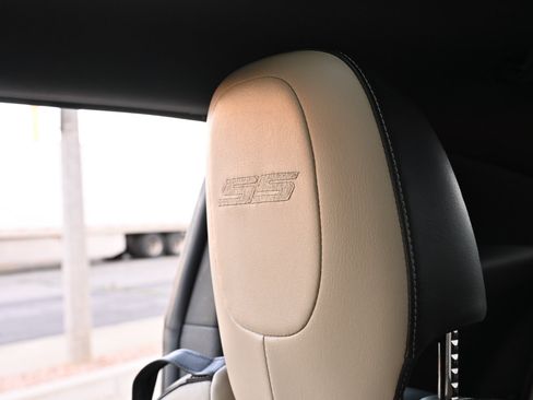 Used 2012 Chevrolet Camaro SS RWD image 24