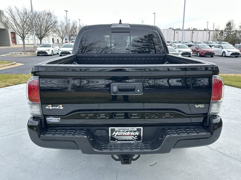 Used 2023 Toyota Tacoma Limited image 9