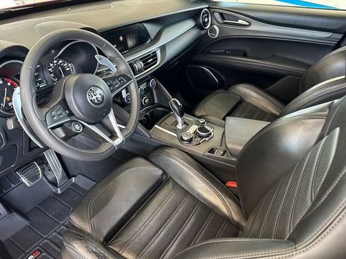 Used 2018 Alfa Romeo Stelvio Ti Sport AWD/4WD image 13