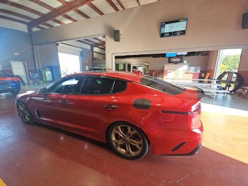 Used 2021 Kia Stinger GT2 RWD image 7