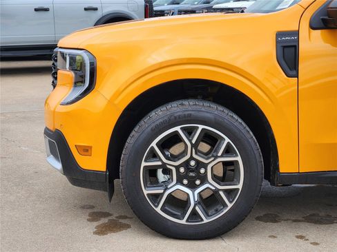 New 2026 Ford Maverick Lariat image 6