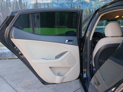 Used 2015 Kia Optima LX w/ Hybrid Convenience Package image 34