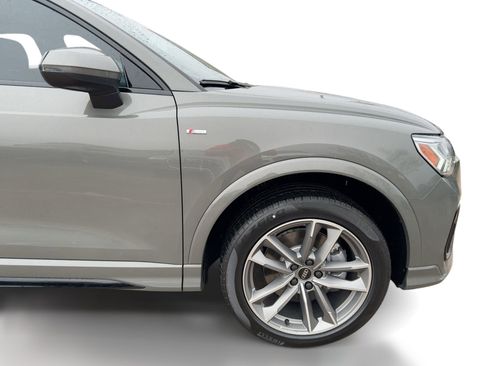 New 2025 Audi Q3 2.0T Premium image 12