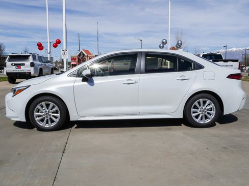 New 2026 Toyota Corolla XLE image 5